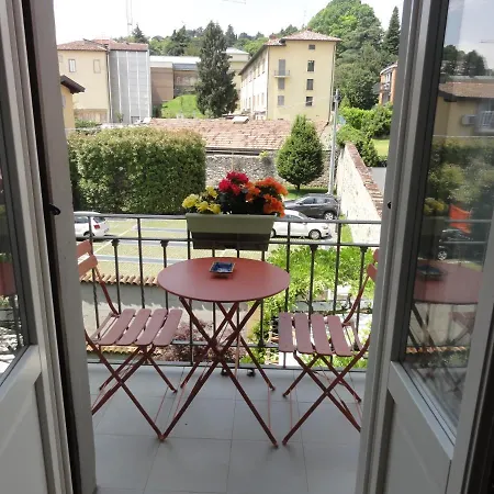 Casa Gregis - Museums Area - 10 Min Walk To Upper Town Appartement Bergamo Buitenkant foto